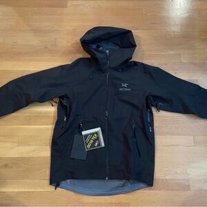 Arc'teryx Men's Dark Performance Jacket